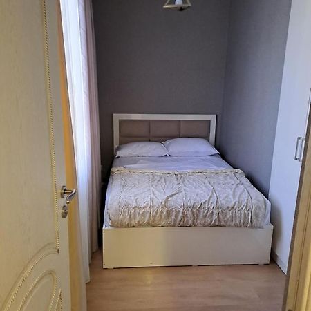 Am Apartments 3 耶烈万 外观 照片