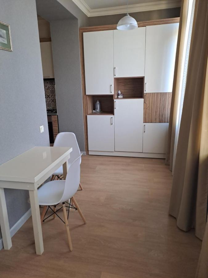 Am Apartments 3 耶烈万 外观 照片